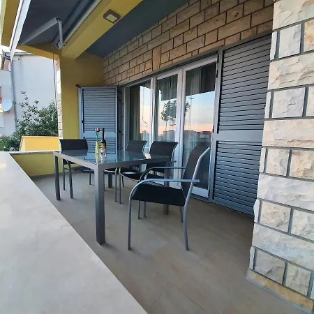 Tj 1 Apartment Zadar